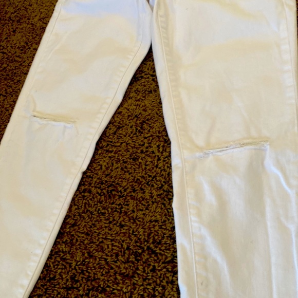 Kancan white Jean with stretch material. - Picture 2 of 6